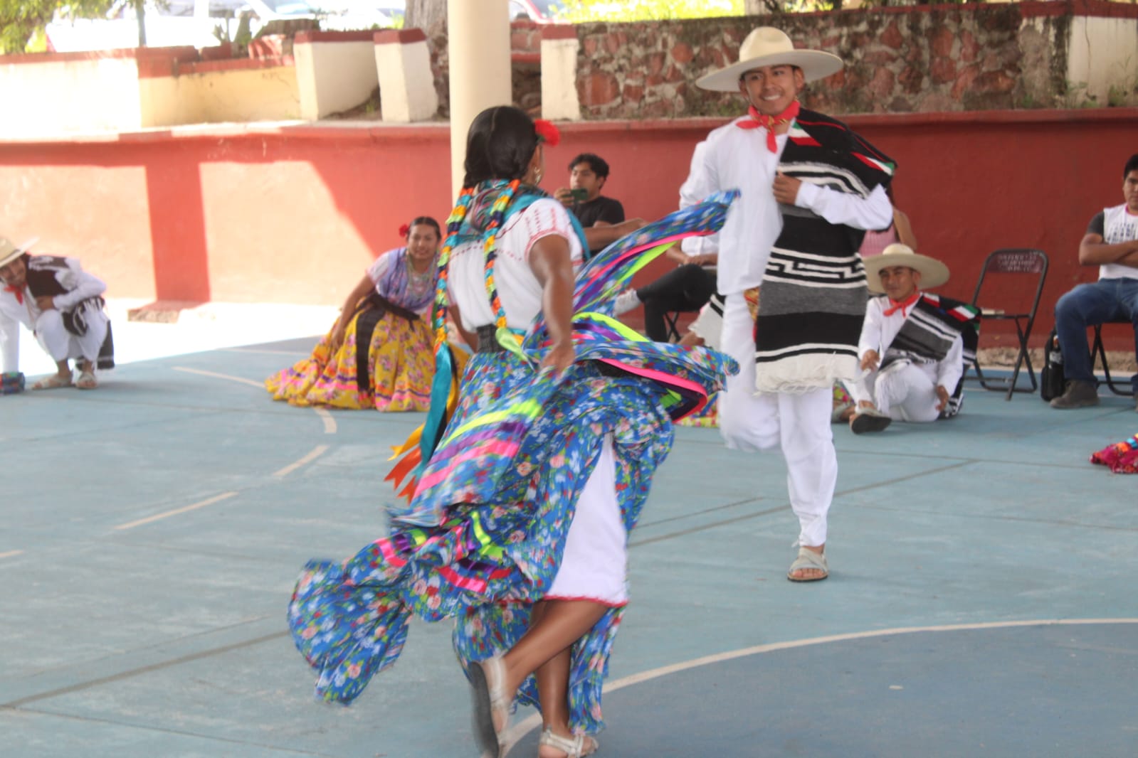 La Guelaguetza Magisterial Popular: 19 Años de resistencia Cultural 